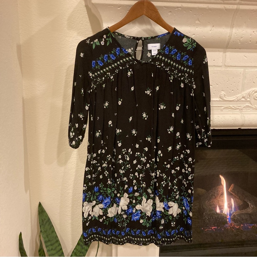 Girls Black with Blue Floral Dress Size Large 10 / 12